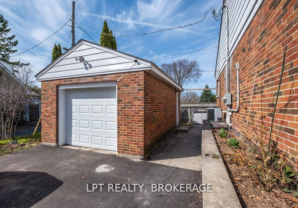 9-elizabeth-avenue-kingston-ontario-x12942954