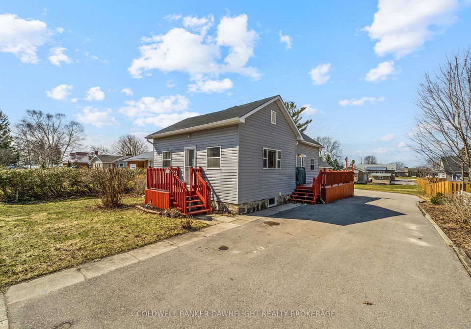 18-bismark-street-bluewater-ontario-x12943006