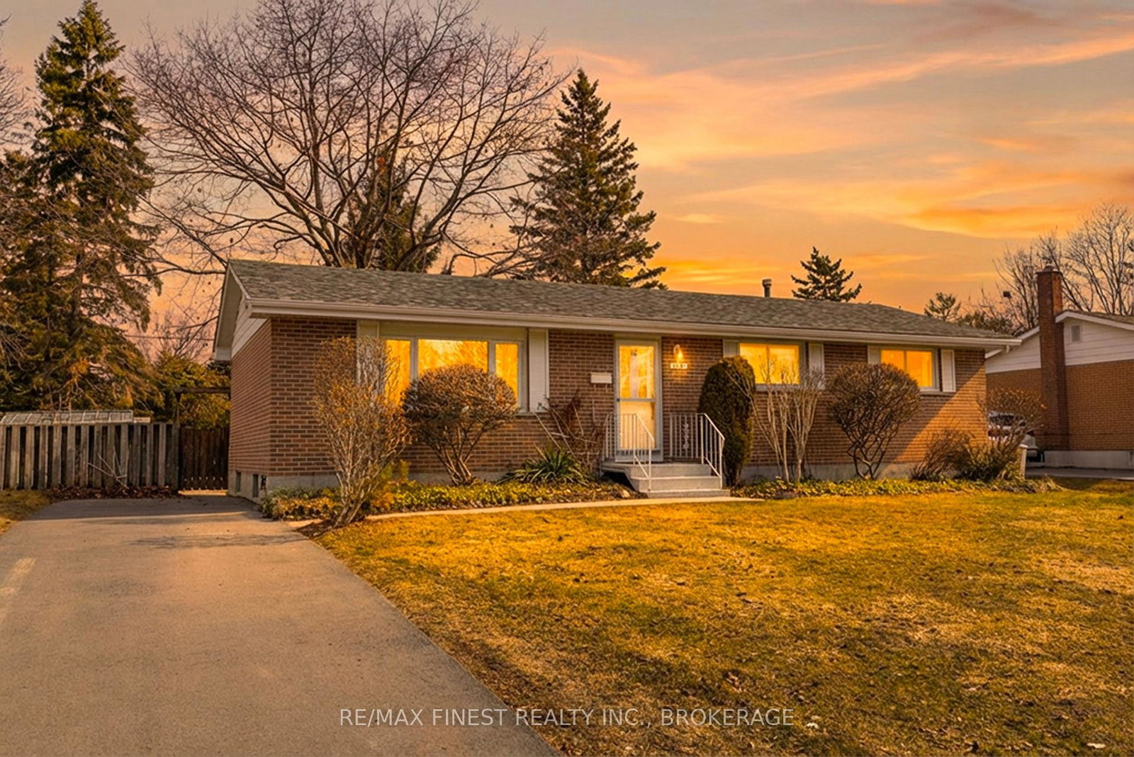 1076-lincoln-drive-kingston-ontario-x12943052