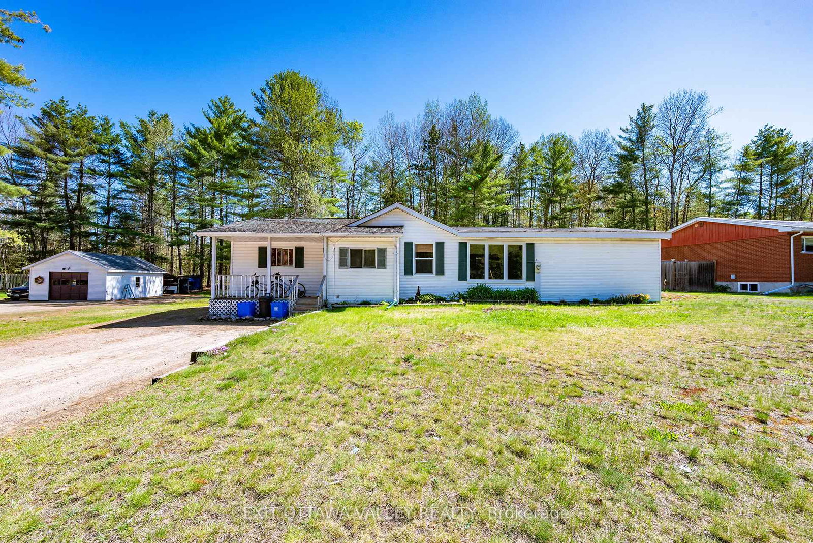 32848-highway-17-highway-laurentian-hills-ontario-x12943134