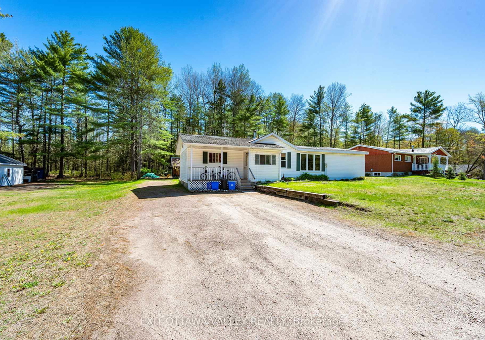 32848-highway-17-highway-laurentian-hills-ontario-x12943134