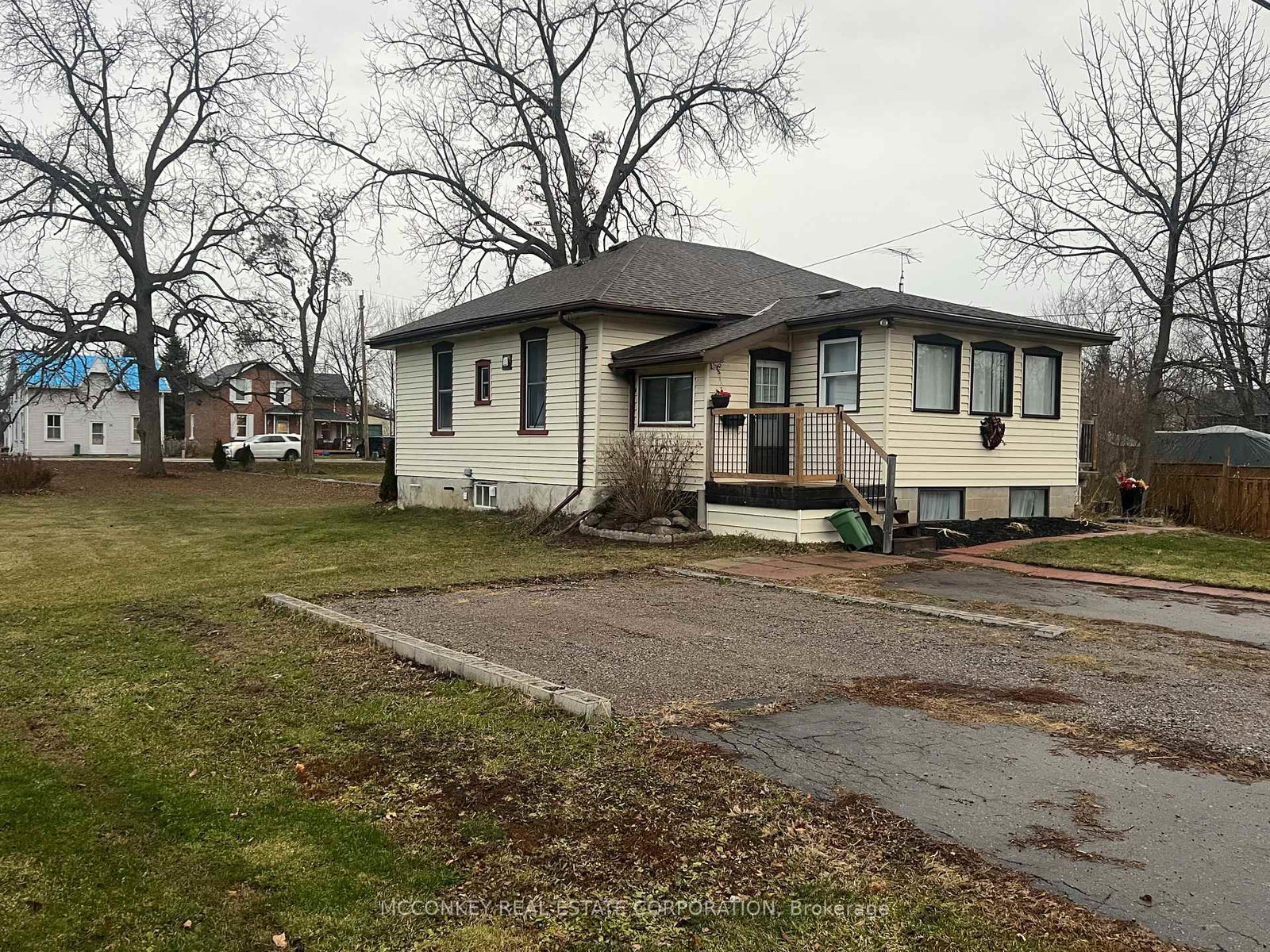 24-king-street-w-kawartha-lakes-ontario-x12943348