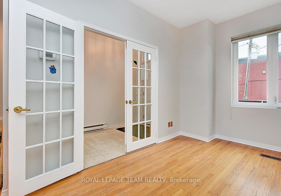 121-elm-street-ottawa-ontario-x12943388