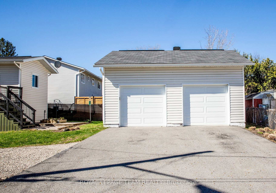 238-park-avenue-carleton-place-ontario-x12943398