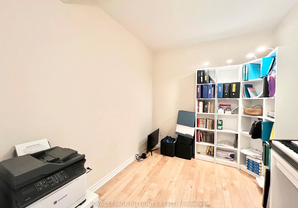 160-guelph-private-kanata-ontario-x12943464