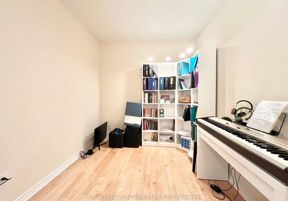 160-guelph-private-kanata-ontario-x12943464