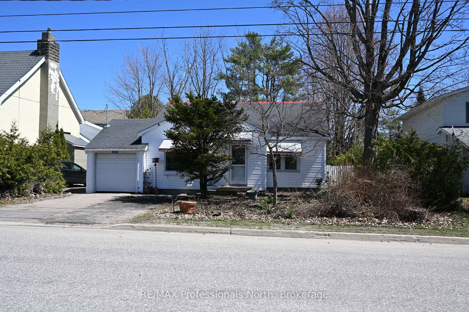 330-john-street-s-gravenhurst-ontario-x12943600