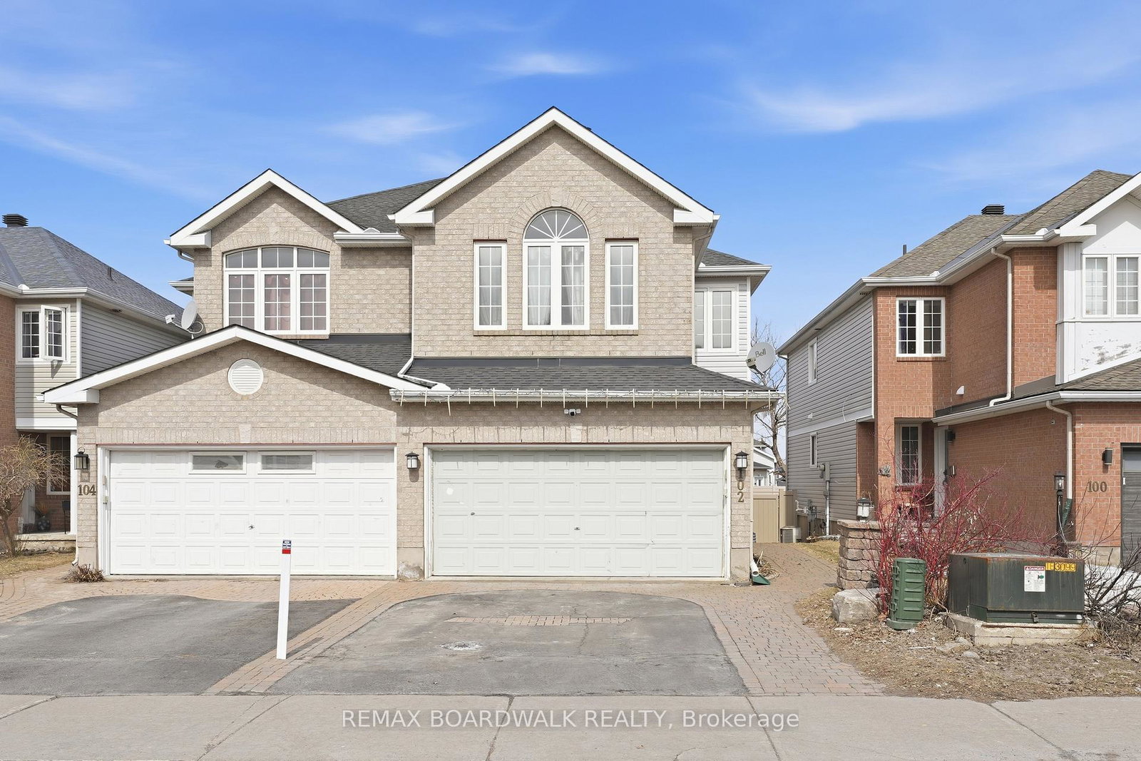 102-deerfox-drive-ottawa-ontario-x12943638
