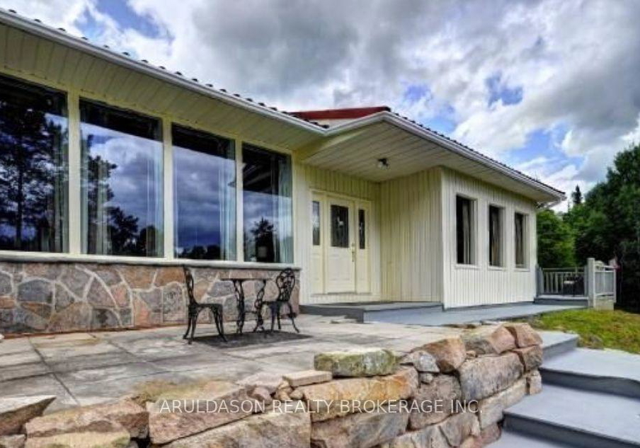2320-highway-518-mcmurrichmonteith-ontario-x12943784