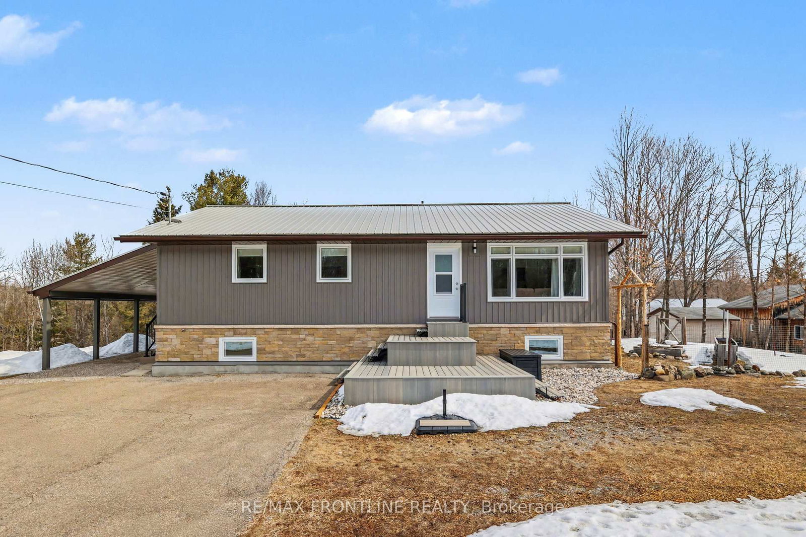 1026-french-line-road-lanark-highlands-ontario-x12943902