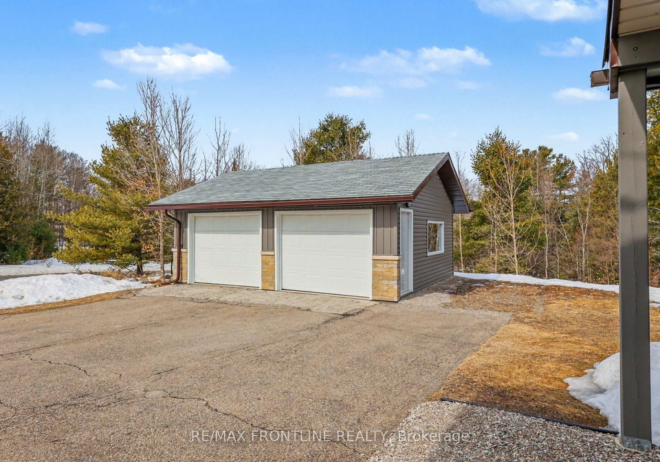1026-french-line-road-lanark-highlands-ontario-x12943902