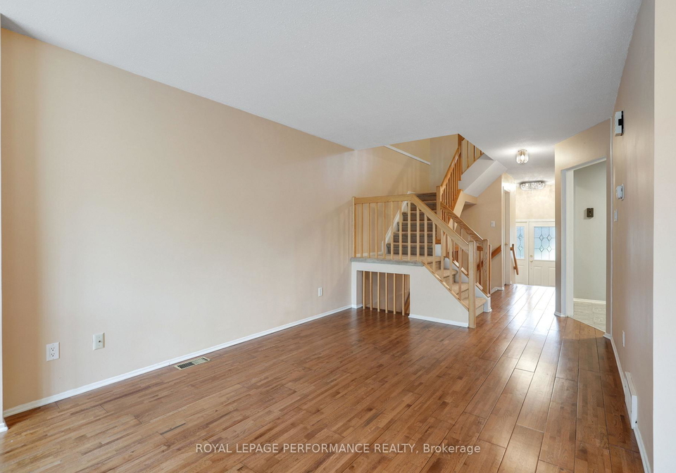 7-rueter-street-ottawa-ontario-x12944312