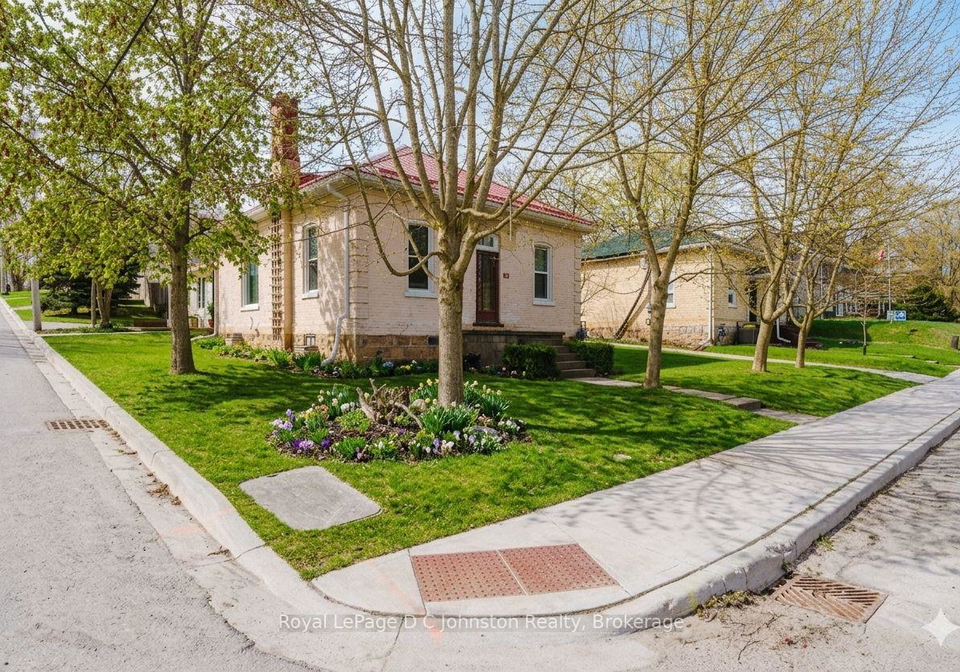 83-3rd-street-arran-elderslie-ontario-x12944456