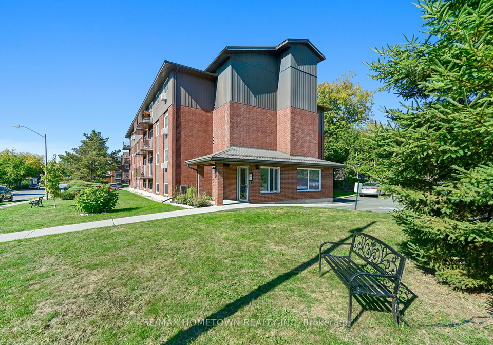 6-charlotte-place-brockville-ontario-x12944616