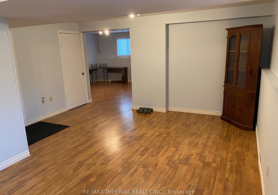 18-helen-street-kawartha-lakes-ontario-x12944892
