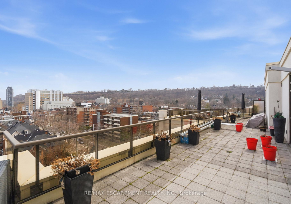 90-charlton-avenue-w-hamilton-ontario-x12945398