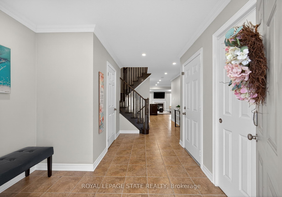 300-pinehill-drive-hamilton-ontario-x12945452