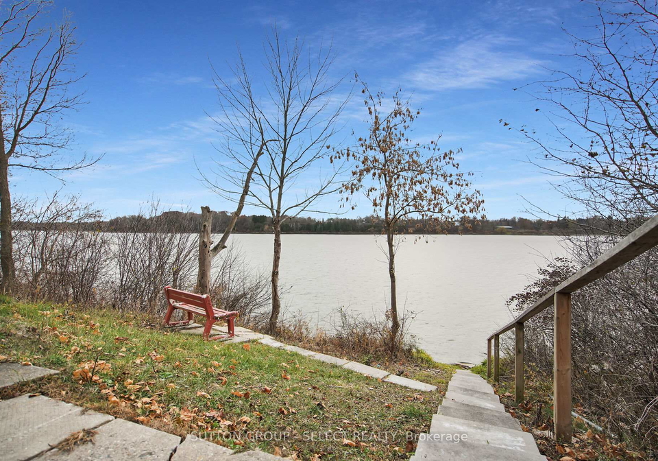 21069-riverview-drive-thames-centre-ontario-x12945662