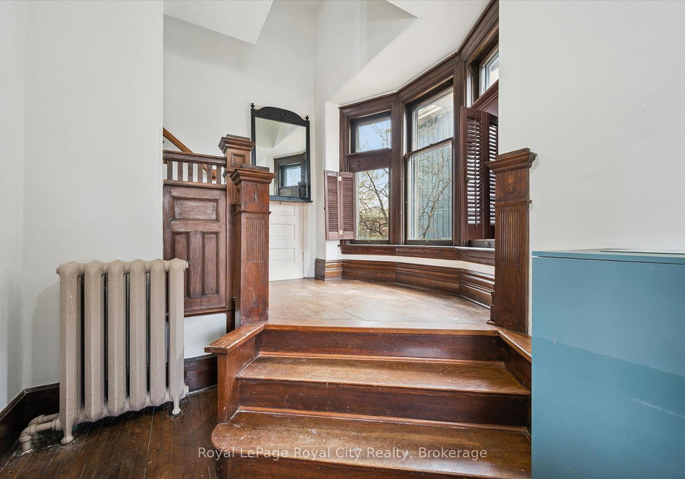 467-woolwich-street-guelph-ontario-x12945690