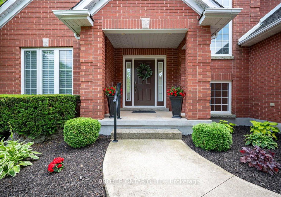 19-pioneer-tower-crescent-kitchener-ontario-x12945752