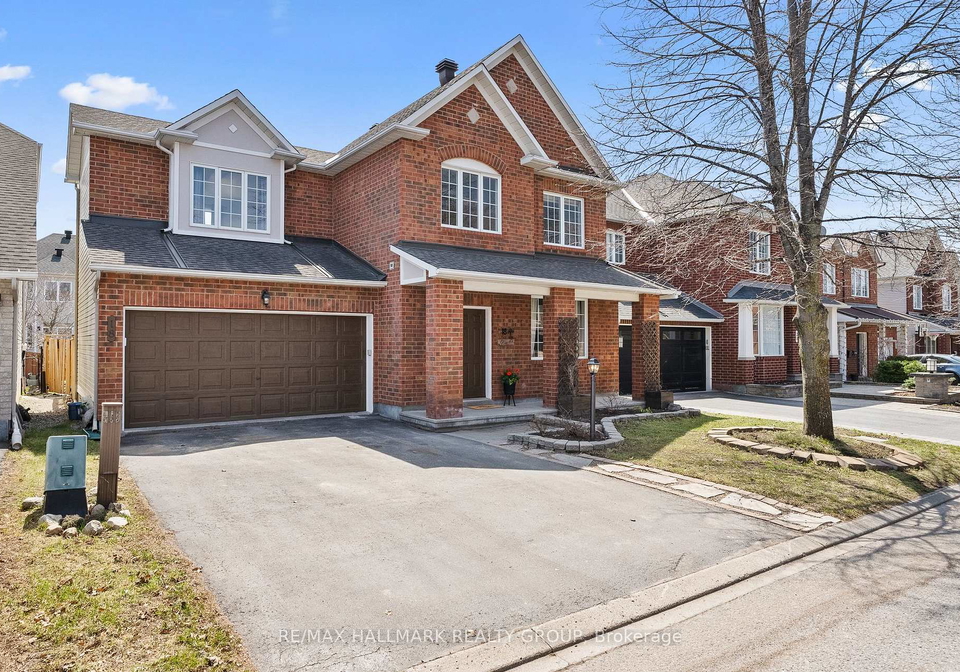18-irish-rose-crescent-ottawa-ontario-x12946148