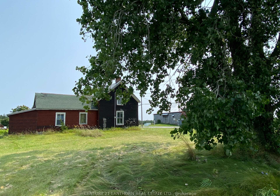 1677-county-8-road-prince-edward-county-ontario-x12946172