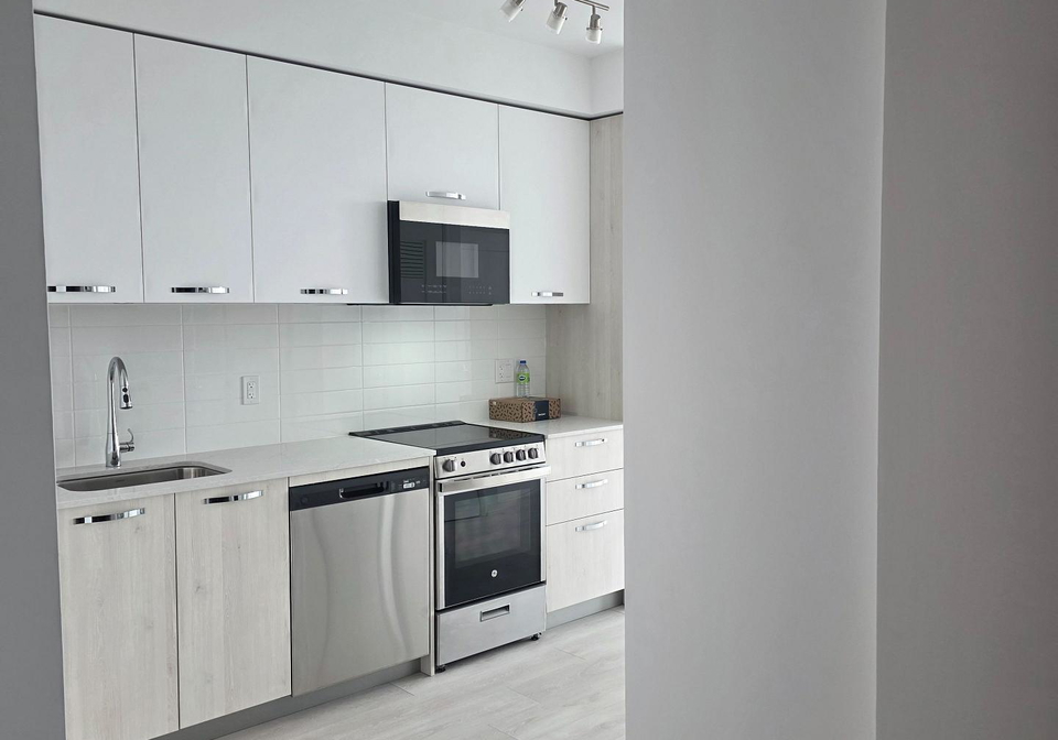 75-james-street-s-hamilton-ontario-x12946430