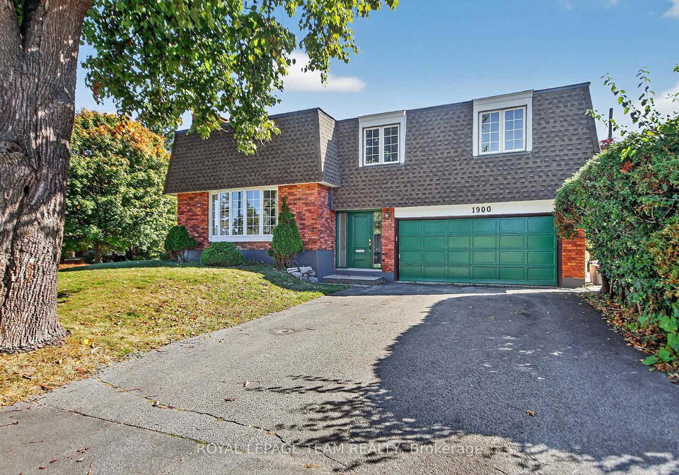 1900-southampton-court-ottawa-ontario-x12946446