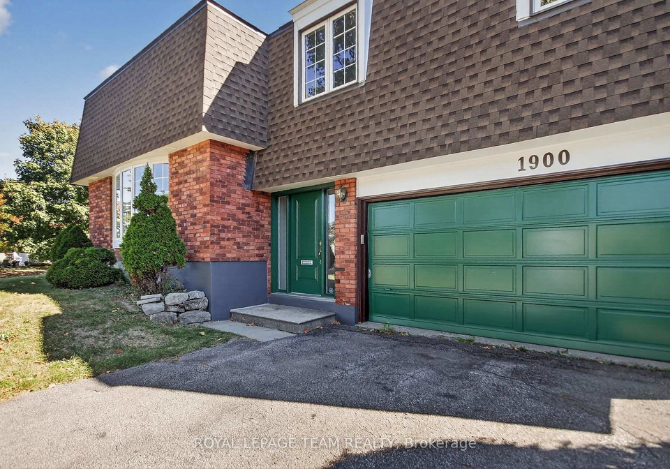 1900-southampton-court-ottawa-ontario-x12946446