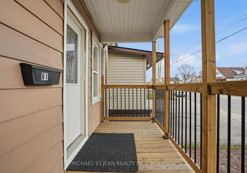 61-graham-avenue-n-hamilton-ontario-x12946656