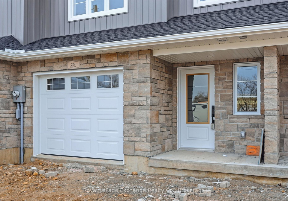 227-bruce-street-s-west-grey-ontario-x12946898