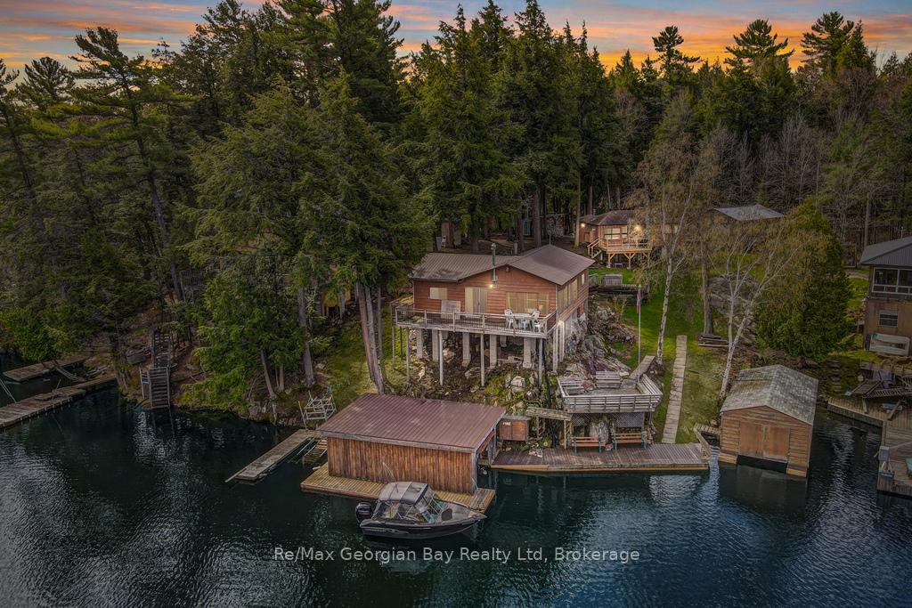 15sr405-severn-river-shore-muskoka-lakes-ontario-x12946922