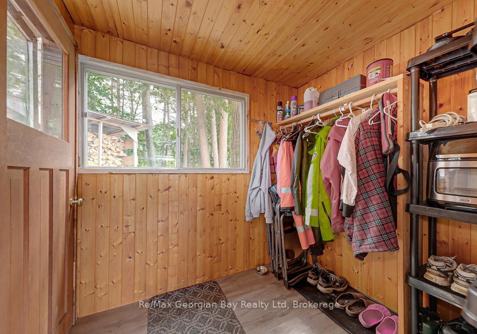 15sr405-severn-river-shore-muskoka-lakes-ontario-x12946922