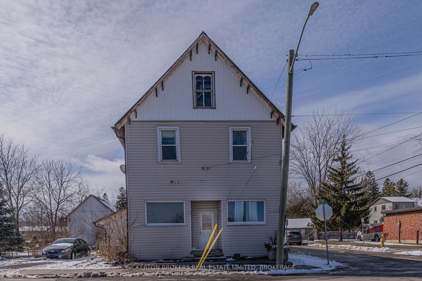 1064-prince-street-lansdowne-village-ontario-x12947048
