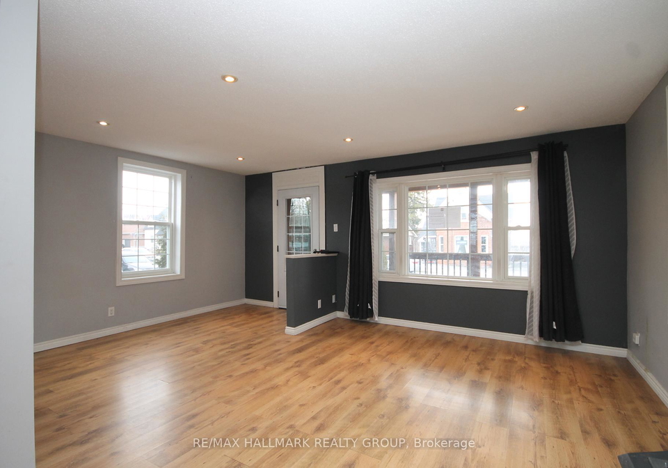 74-mcgonigal-street-w-arnprior-ontario-x12947738