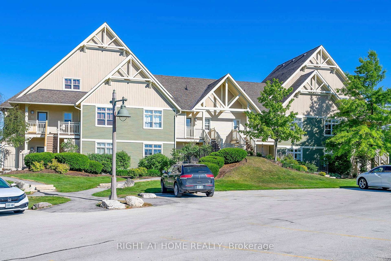 125-fairway-court-blue-mountains-ontario-x12947762