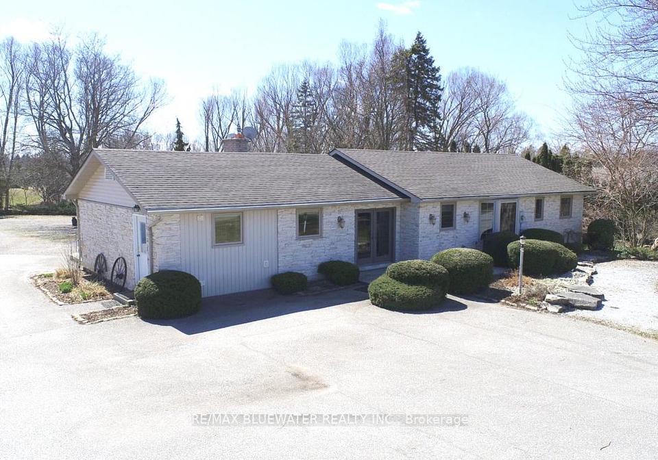 279-main-street-lambton-shores-ontario-x12947814
