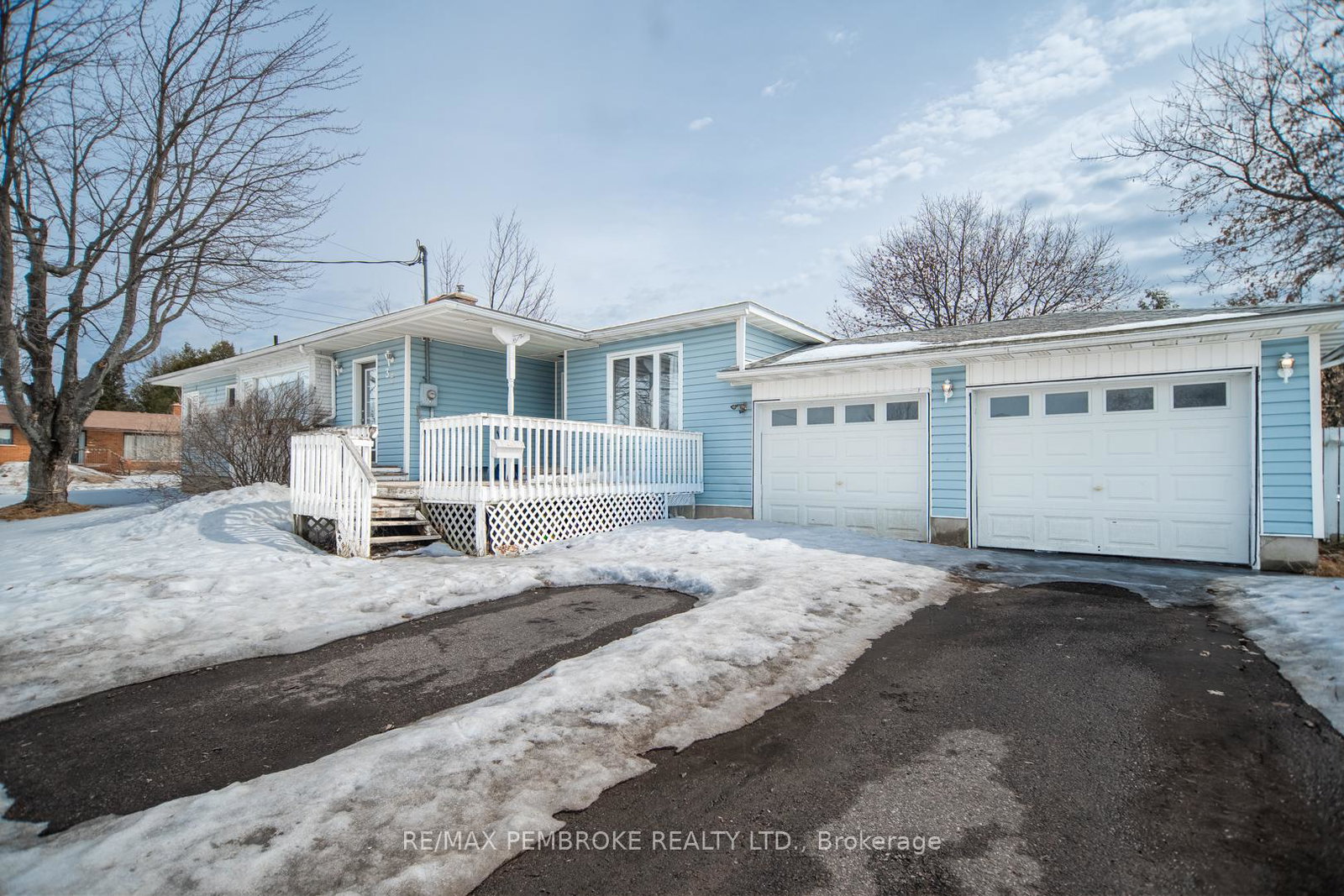 35-mohns-avenue-petawawa-ontario-x12948184