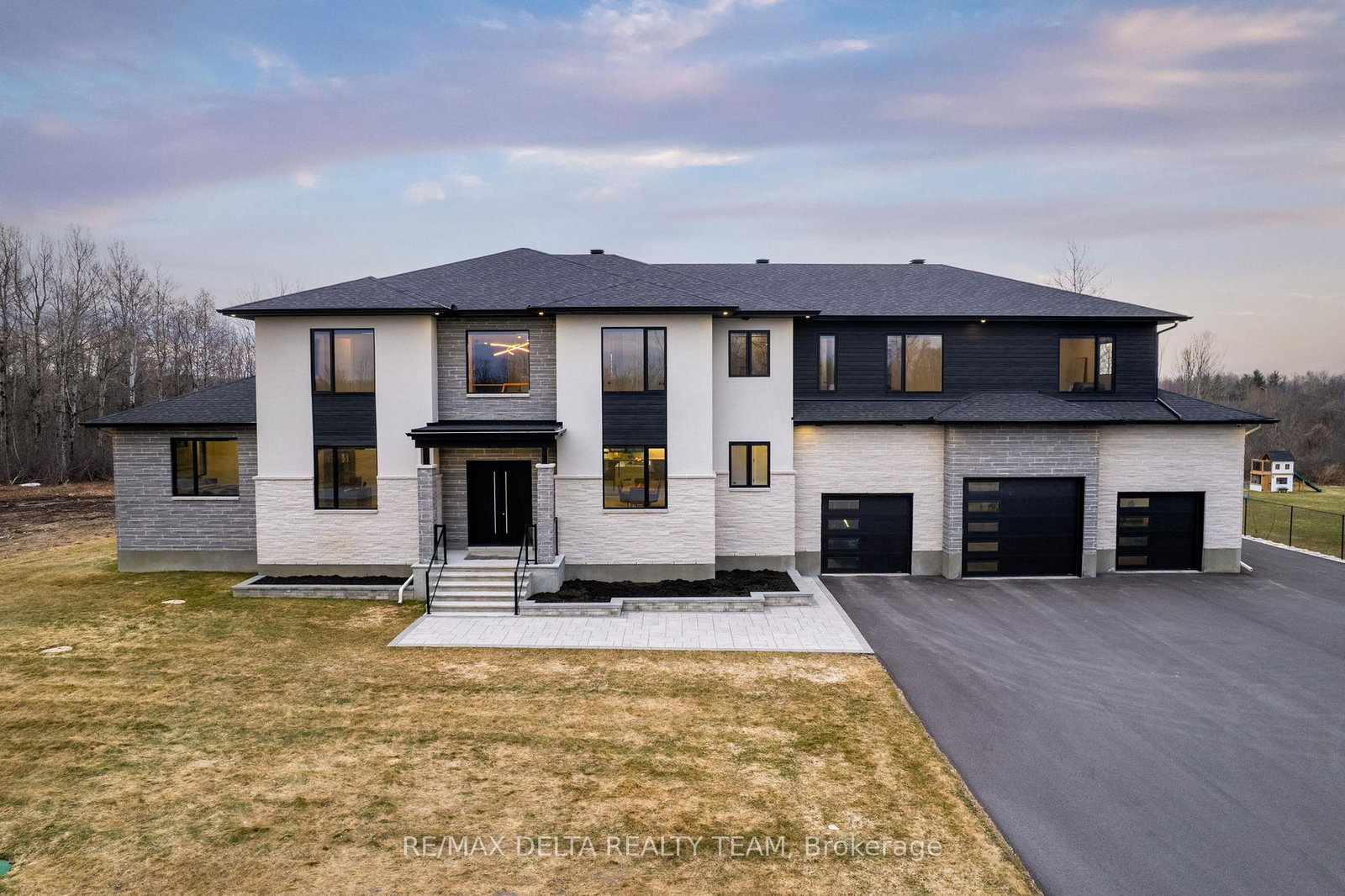 663-ballycastle-crescent-ottawa-ontario-x12948244