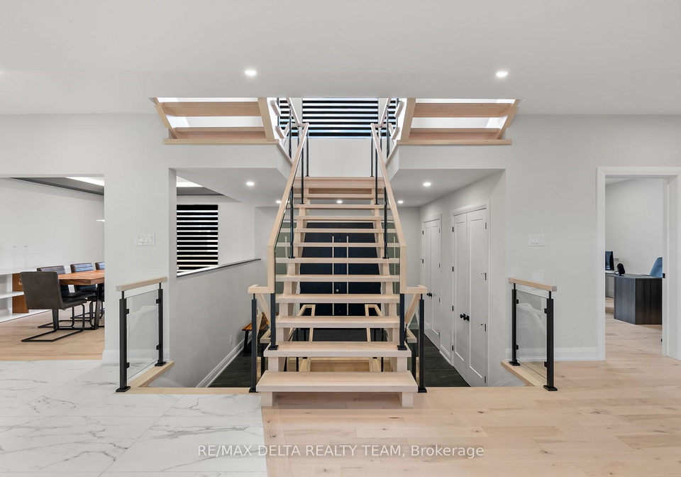 663-ballycastle-crescent-ottawa-ontario-x12948244