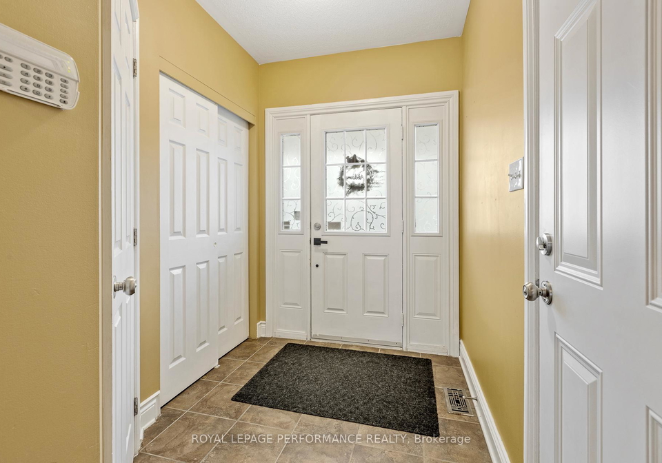 200-idlewild-private-e-ottawa-ontario-x12948384