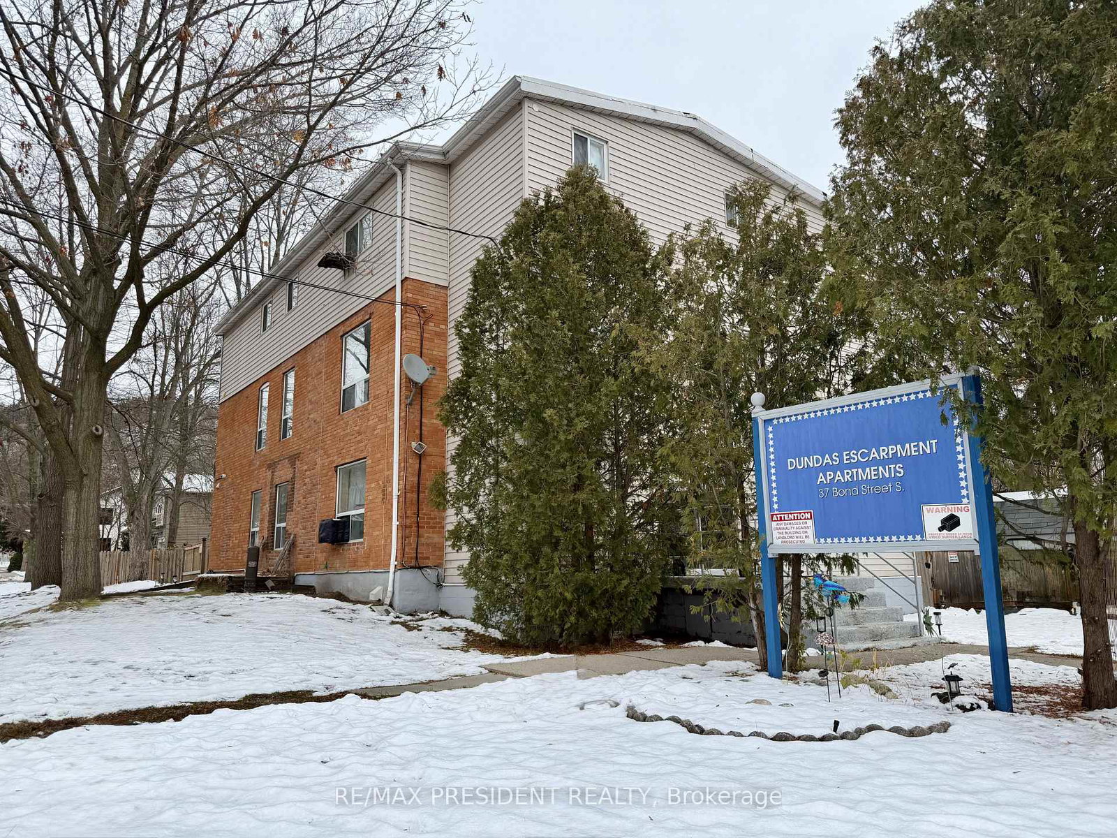 37-bond-street-s-hamilton-ontario-x12948890