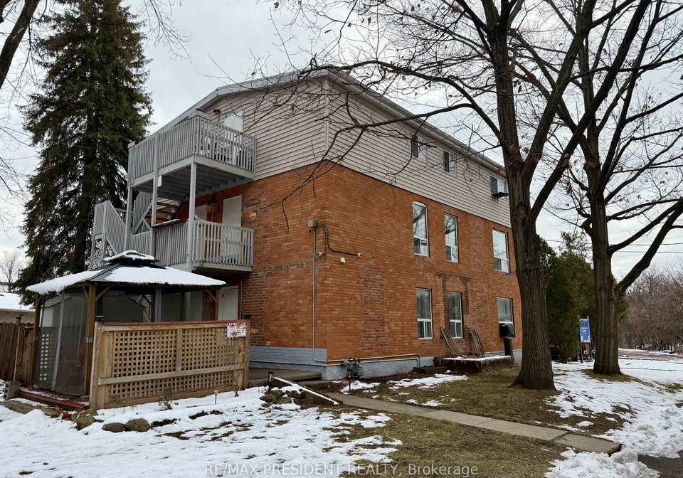 37-bond-street-s-hamilton-ontario-x12948890