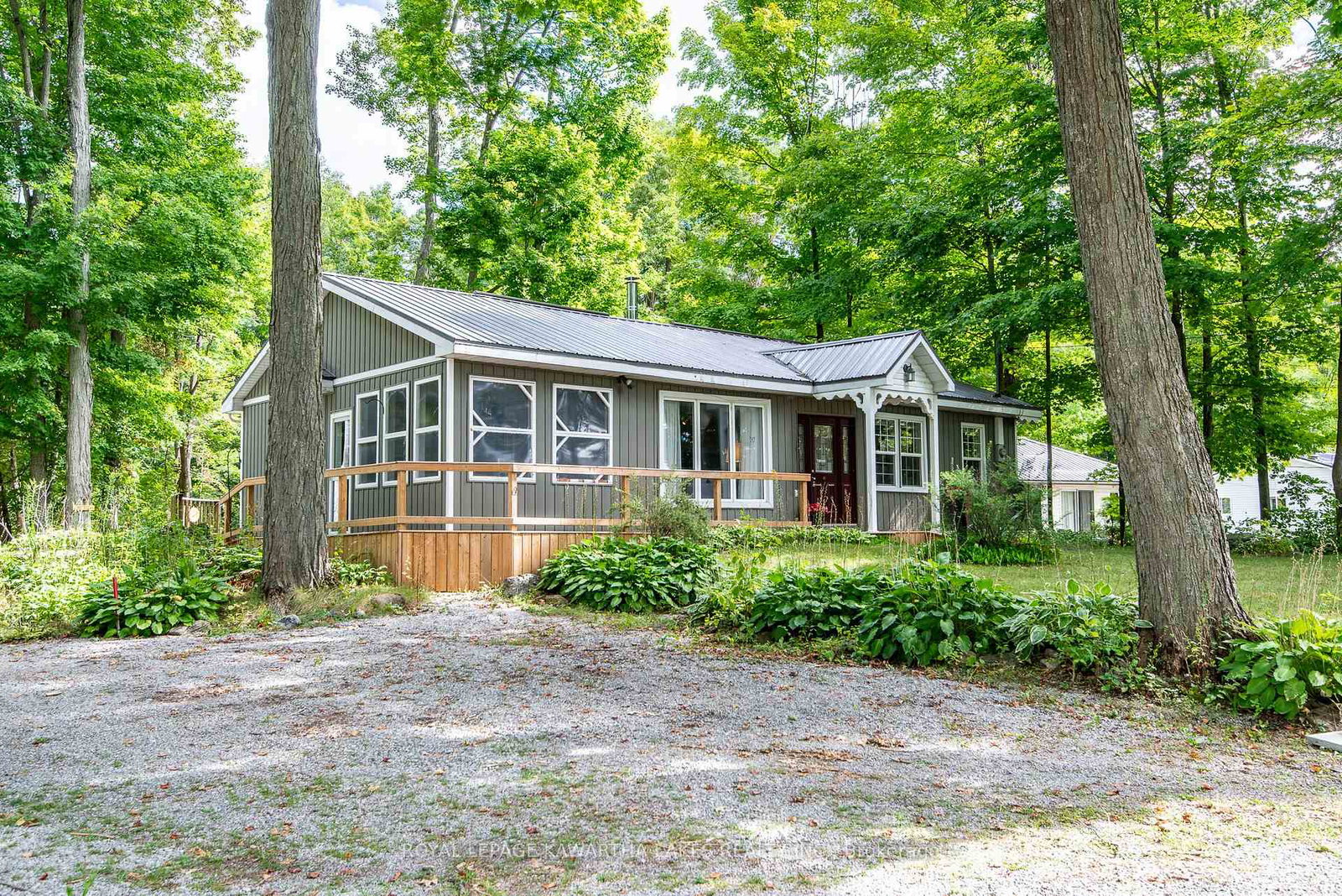 130-driftwood-village-drive-kawartha-lakes-ontario-x12949198