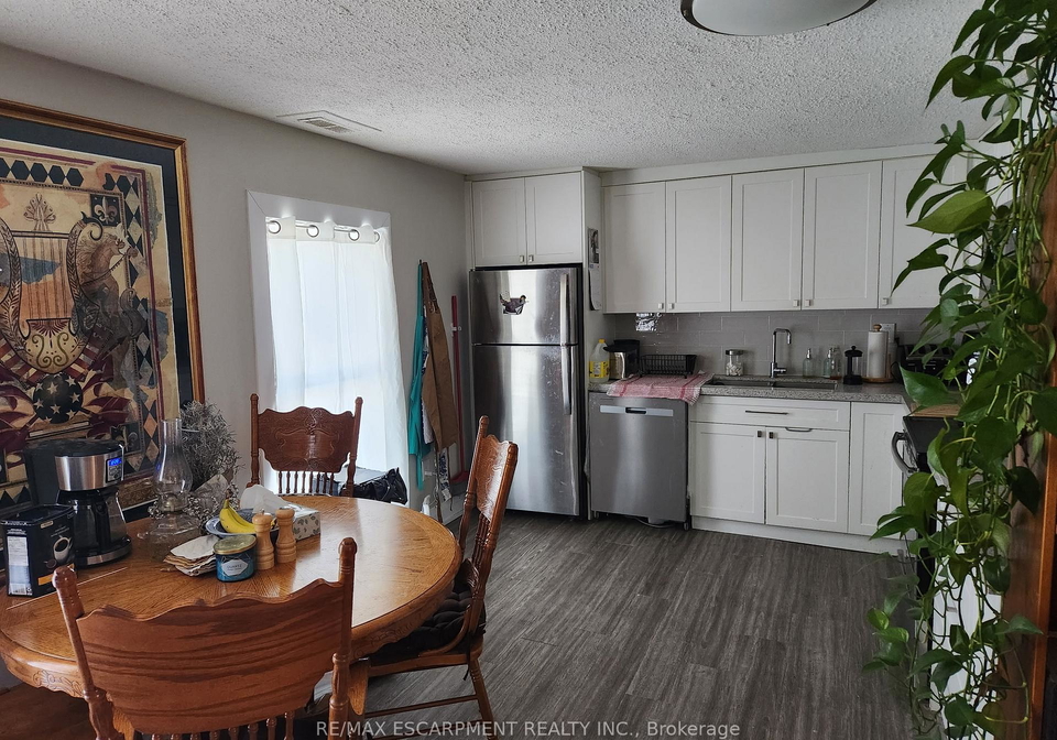 20-hetherington-street-st-catharines-ontario-x12949522
