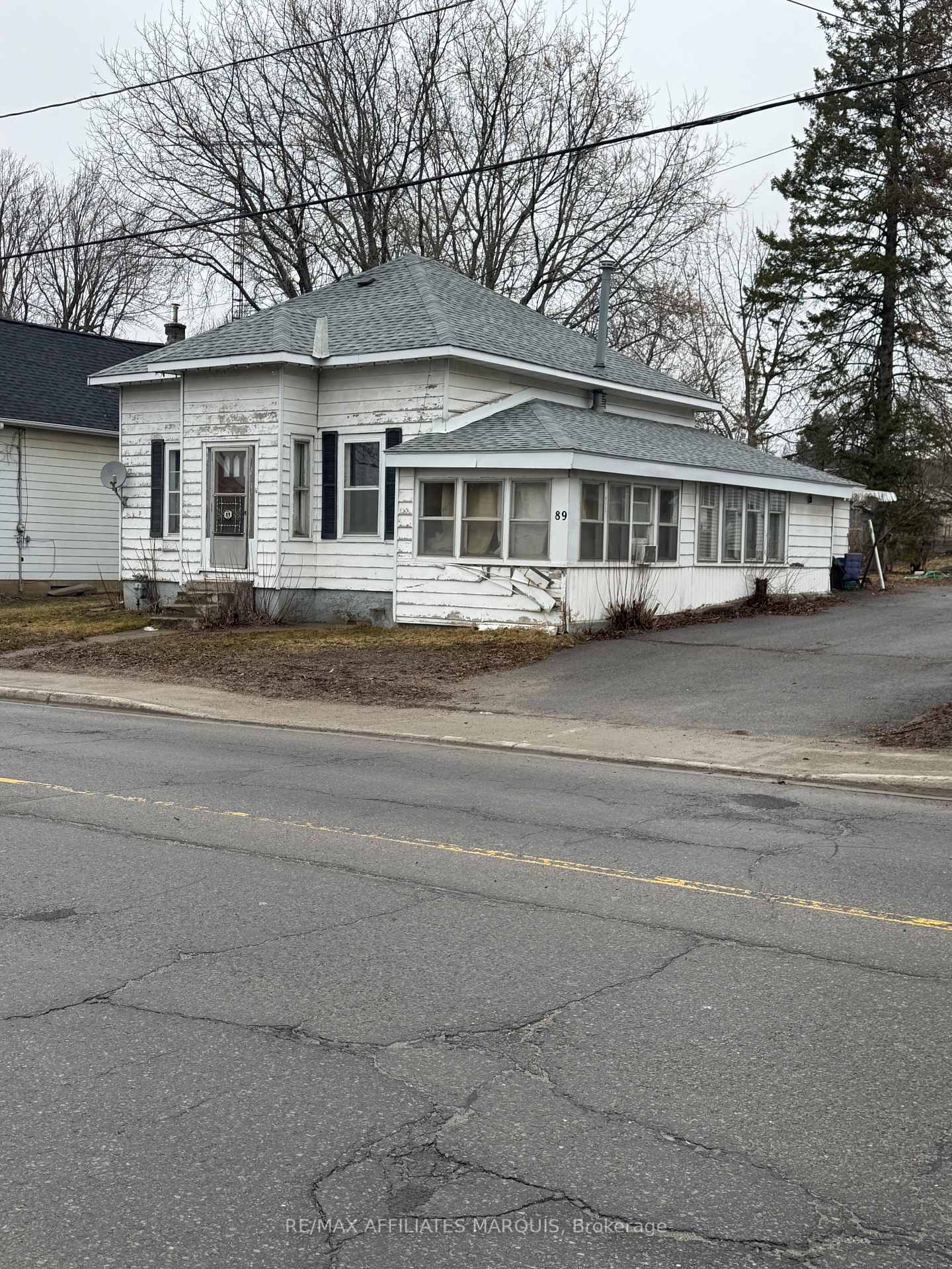 89-queen-street-smiths-falls-ontario-x12949618