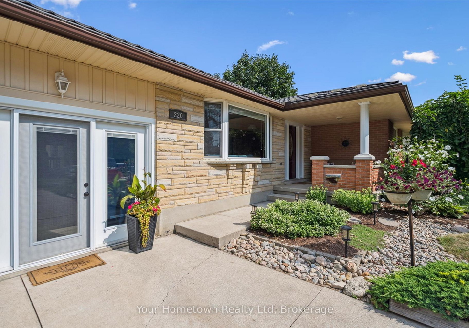 220-colborne-street-centre-wellington-ontario-x12949654