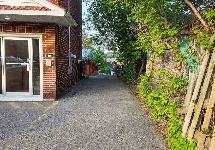 1119-merivale-road-ottawa-ontario-x12949696