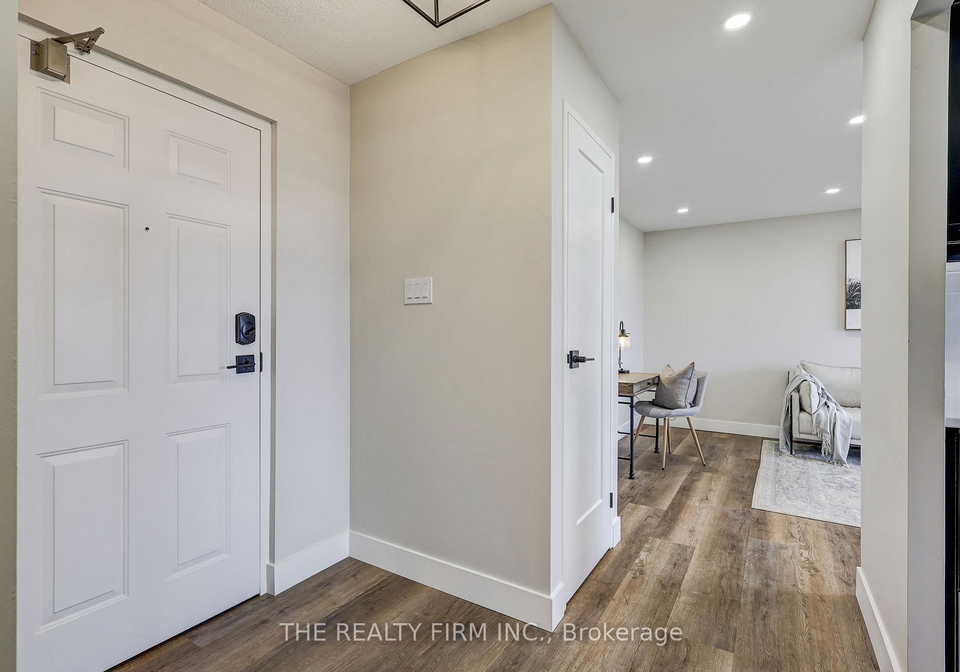 135-baseline-road-w-london-south-ontario-x12949736