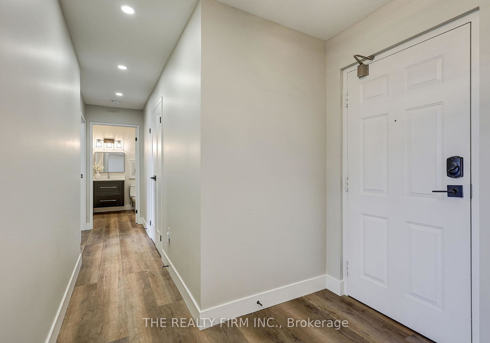 135-baseline-road-w-london-south-ontario-x12949736